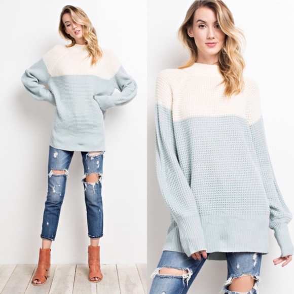 Color Block Waffle Knit Split Back Sweater - Picture 3 of 8